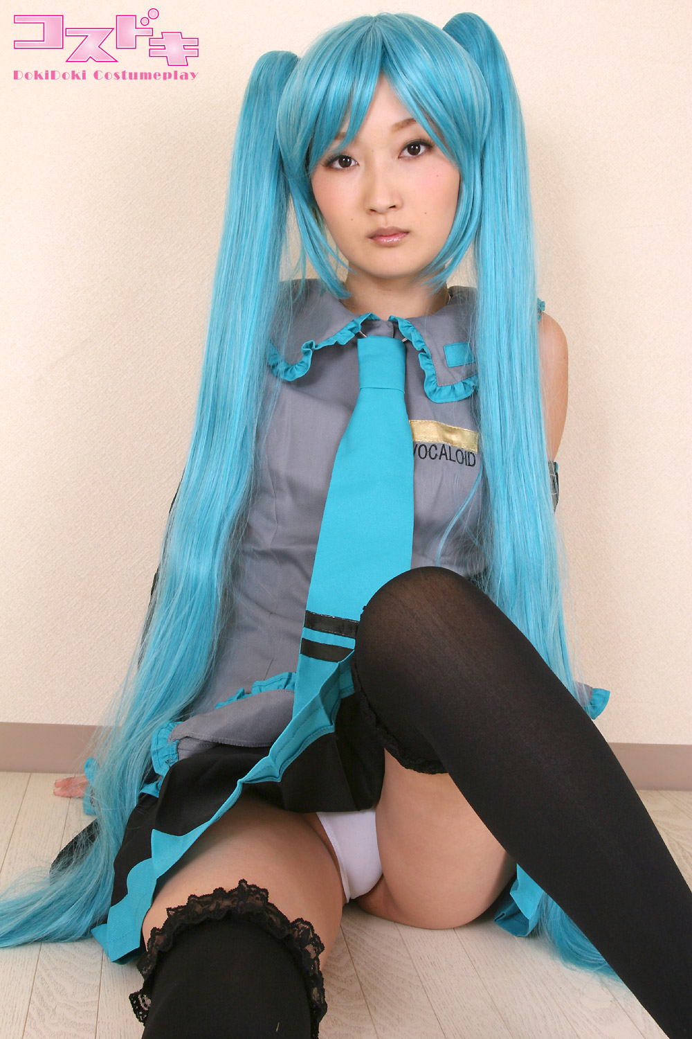 [Cosdoki] Vocaloid - Hatsune Miku Cosplay 2