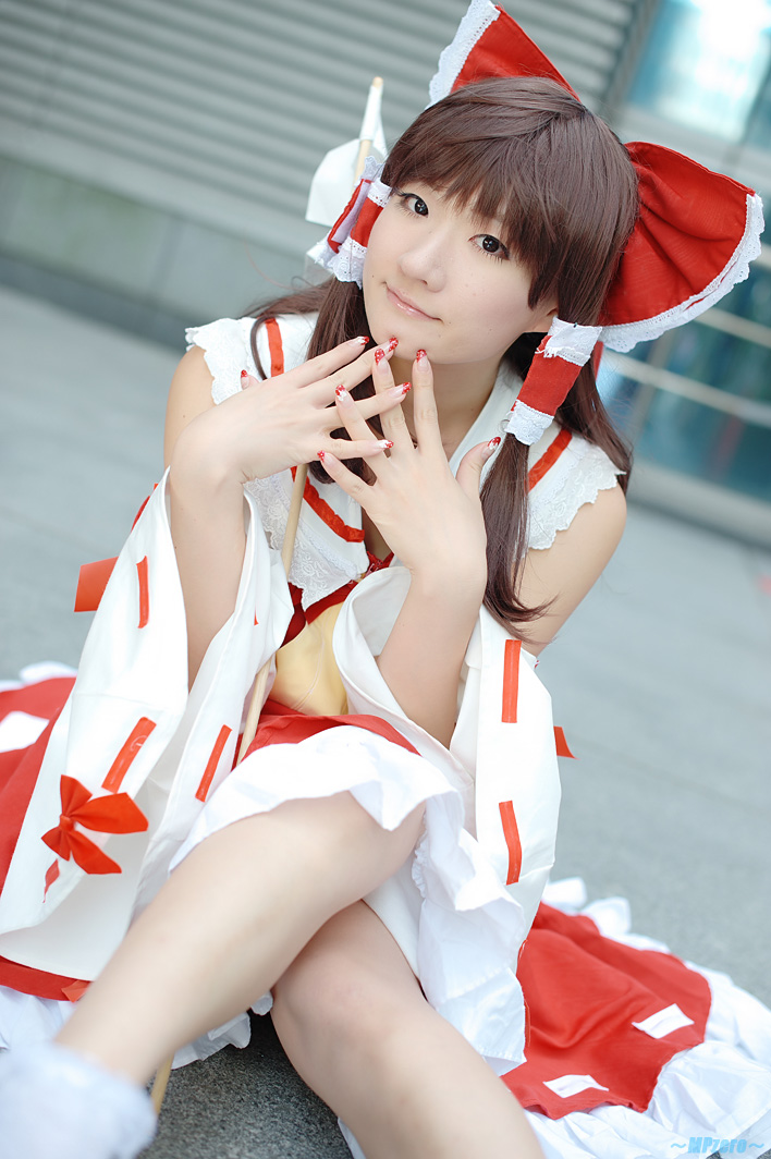 Reimu Hakurei (Dự án Touhou) của Kishigami Hana