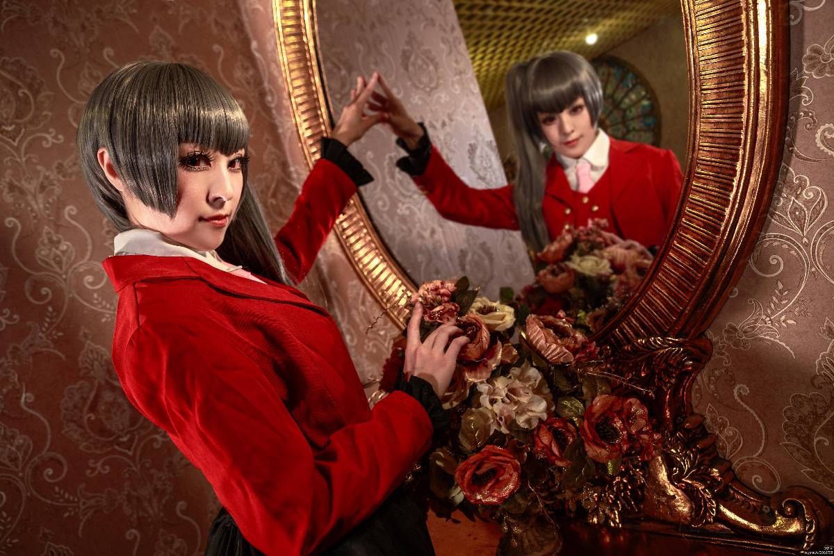 "Con mèo biển khóc" Bảy chị em của Lazy Lazy Belufiglu C o s p l a y