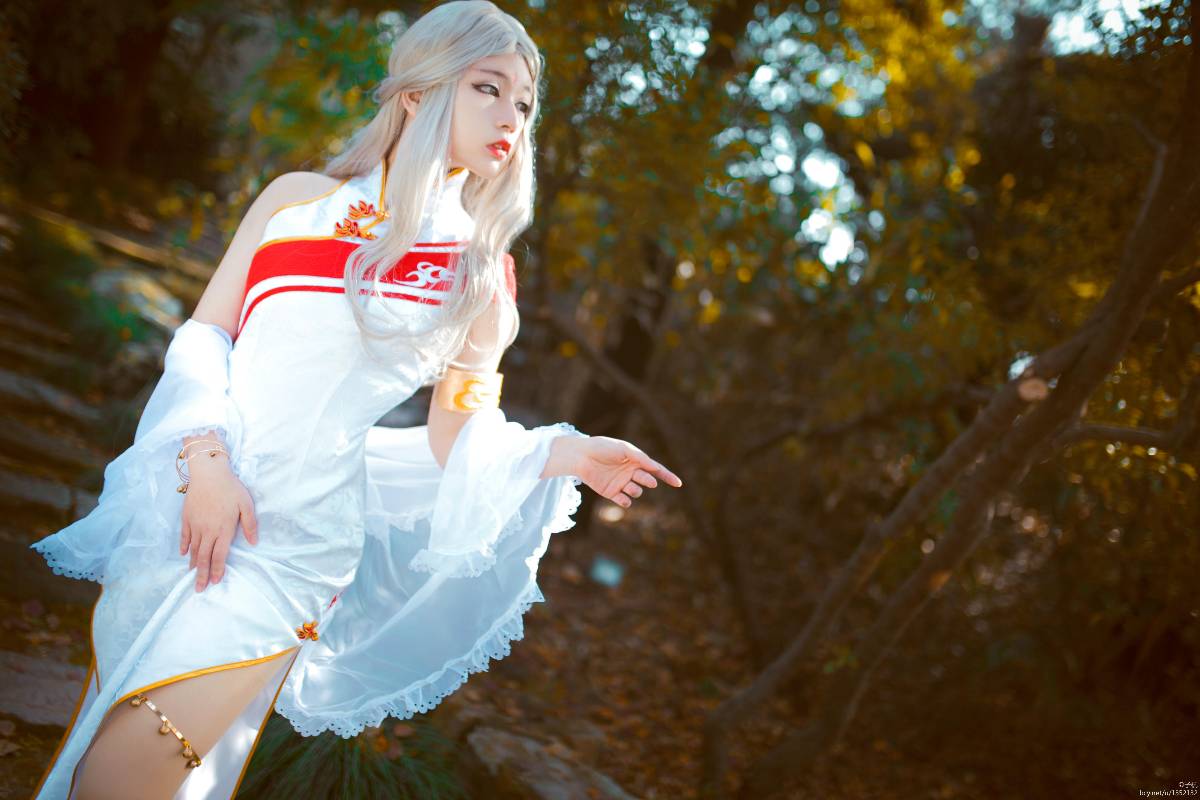 "Kiếm sĩ tình yêu trực tuyến phiên bản 3" Cang Yunmingjiao Cheongsam C O S P L A Y