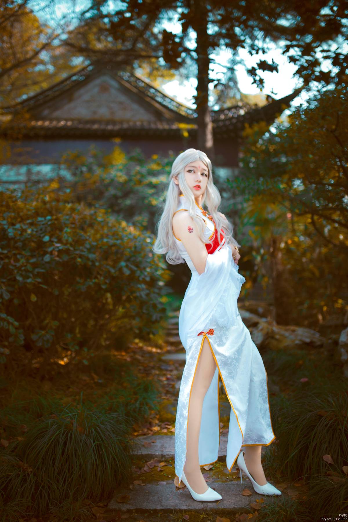 "Kiếm sĩ tình yêu trực tuyến phiên bản 3" Cang Yunmingjiao Cheongsam C O S P L A Y