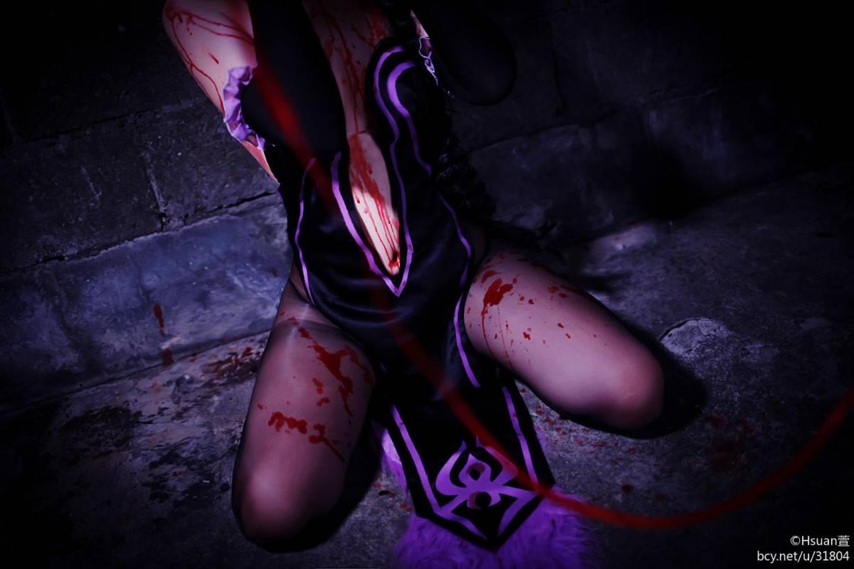 "Cuộc sống ở một thế giới khác từ đầu" Thang xúc xích Hunter Elsa C O S P L A Y