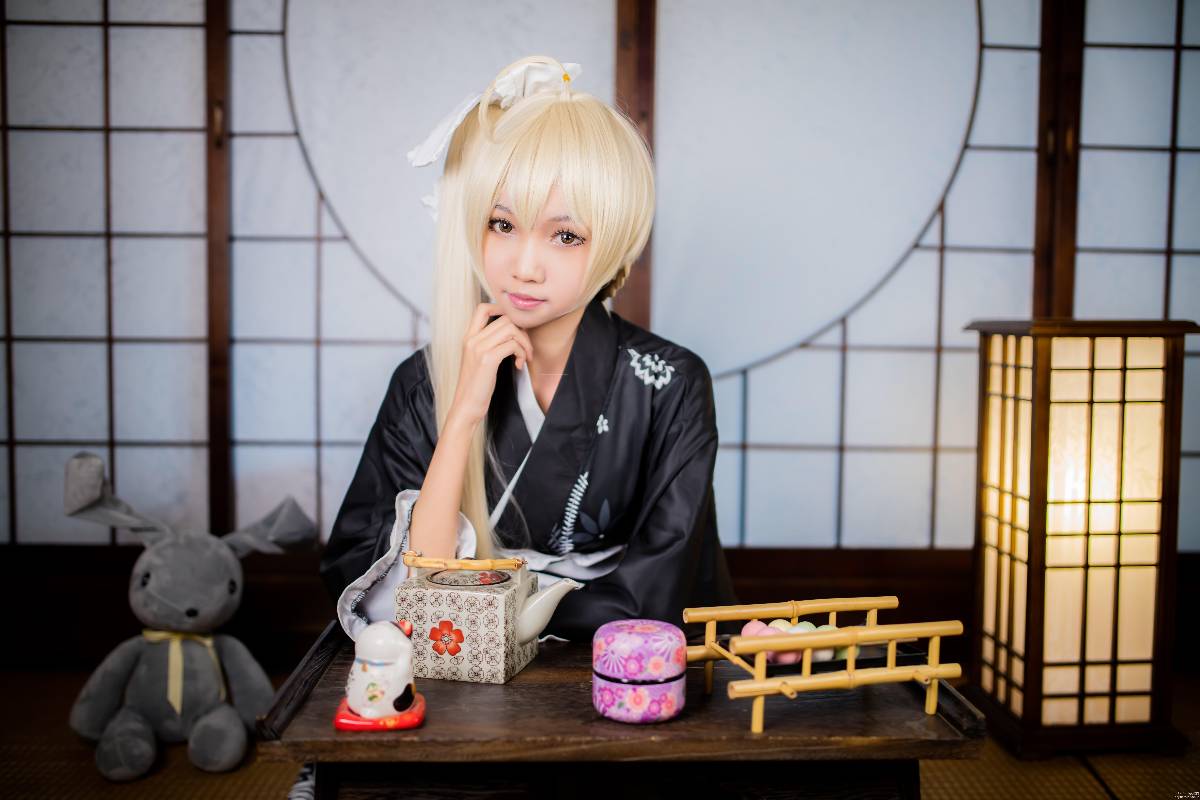 "Bầu trời của số phận" Kimono ngắn của Haruhigano