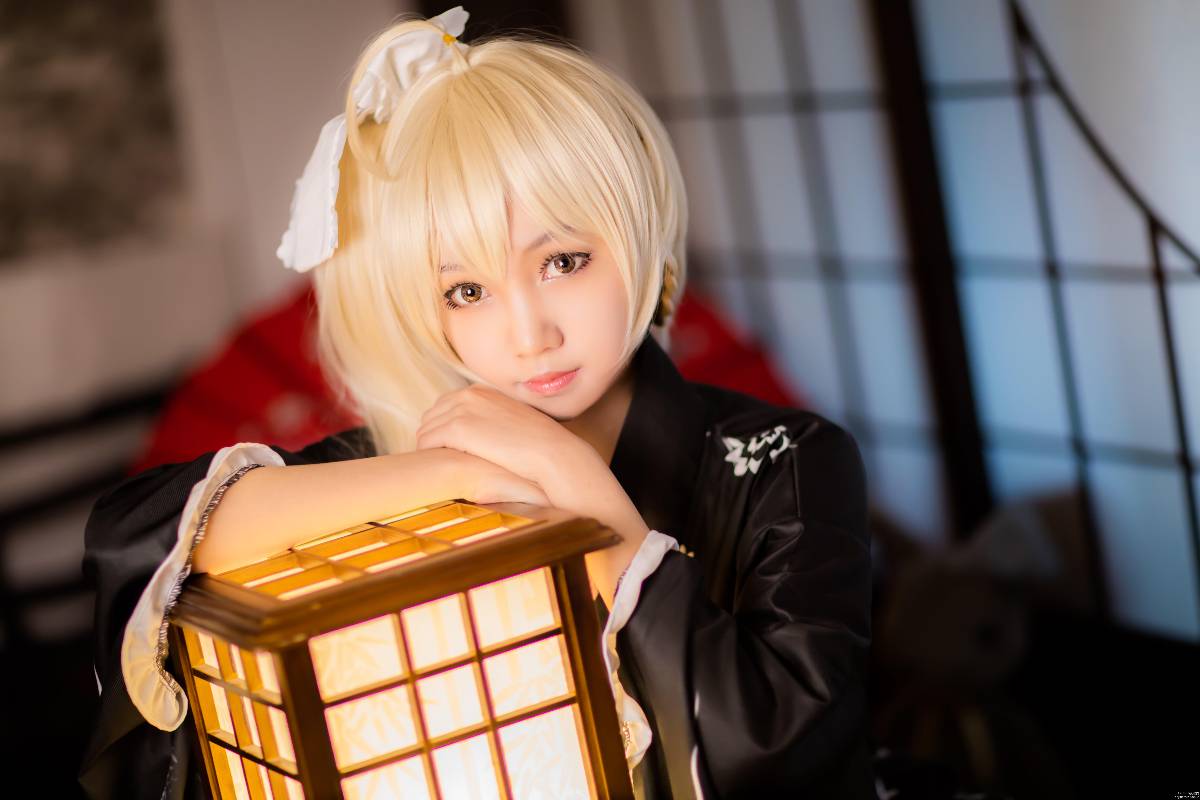 "Bầu trời của số phận" Kimono ngắn của Haruhigano