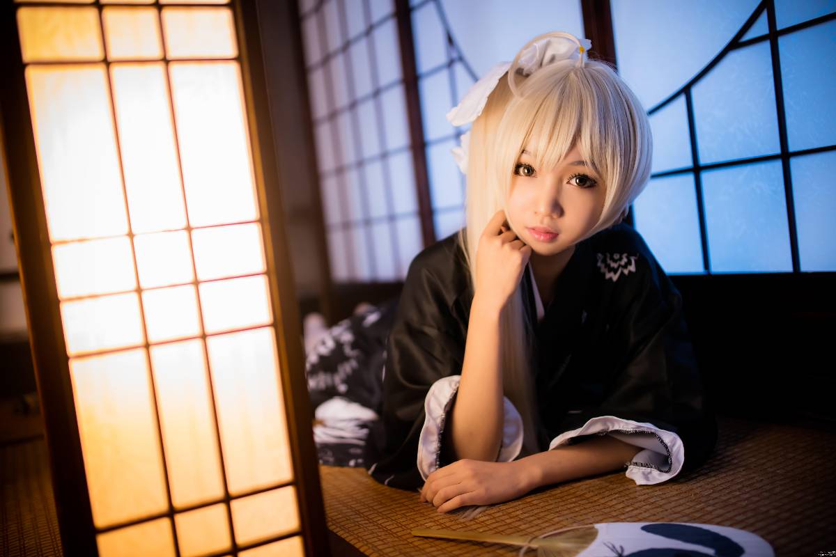 "Bầu trời của số phận" Kimono ngắn của Haruhigano