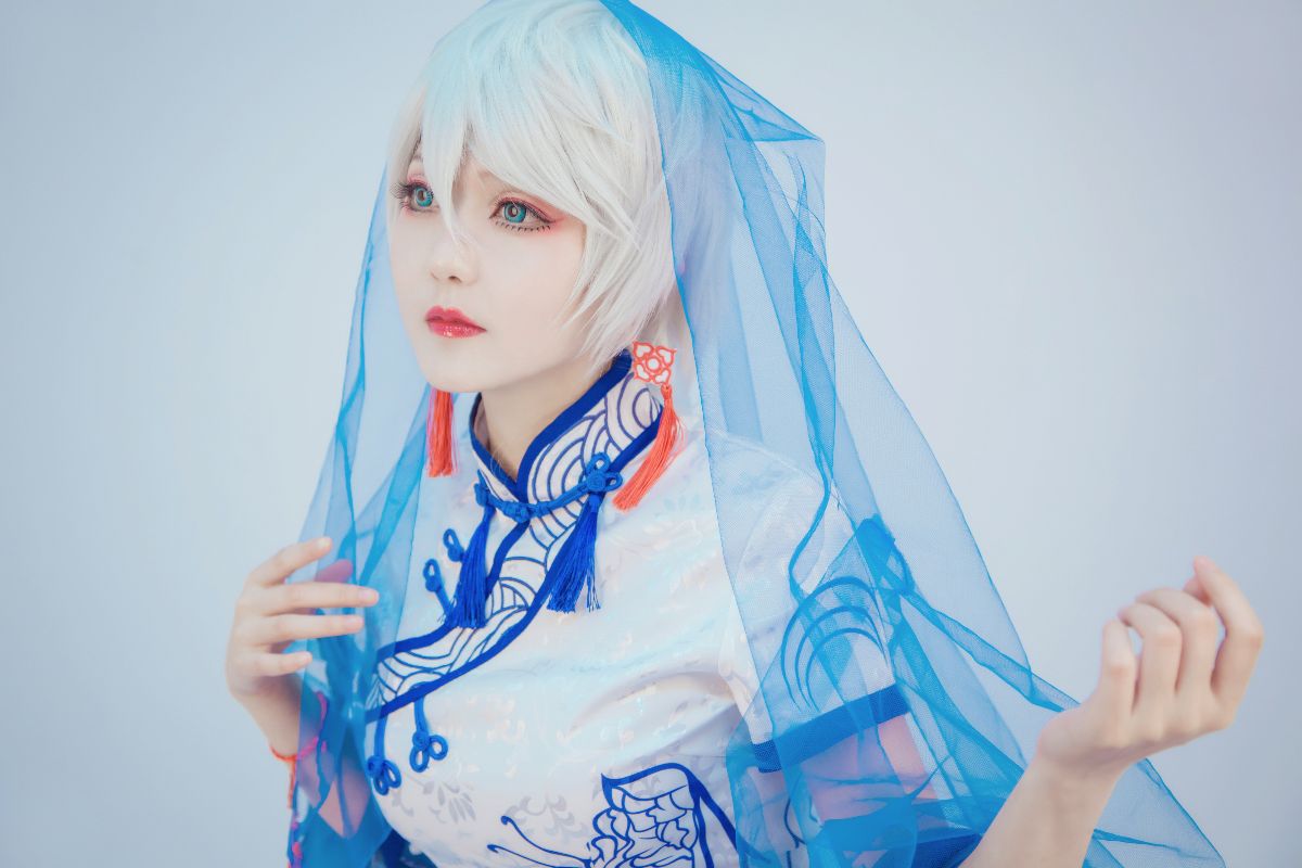"Gia đình Vocaloid" Yan anh ấy có màu xanh và trắng sứ Cheongsam c o s p l a y