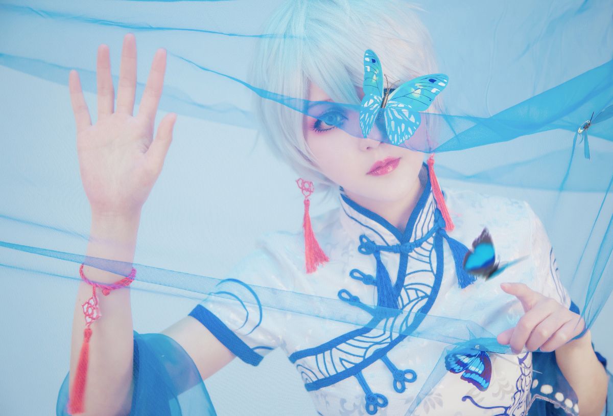 "Gia đình Vocaloid" Yan anh ấy có màu xanh và trắng sứ Cheongsam c o s p l a y