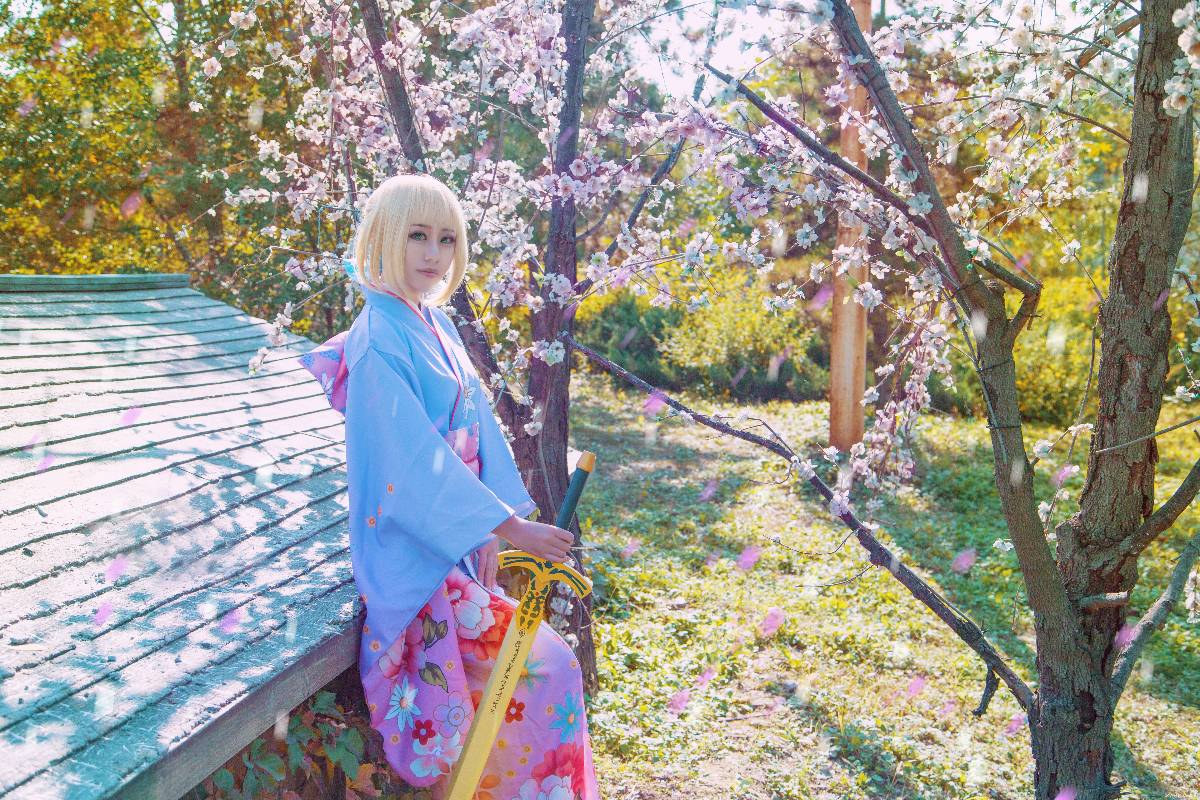 "Số phận ở lại đêm" Saber Sunny. ~ Vua Kimono của tôi bức tranh năm mới