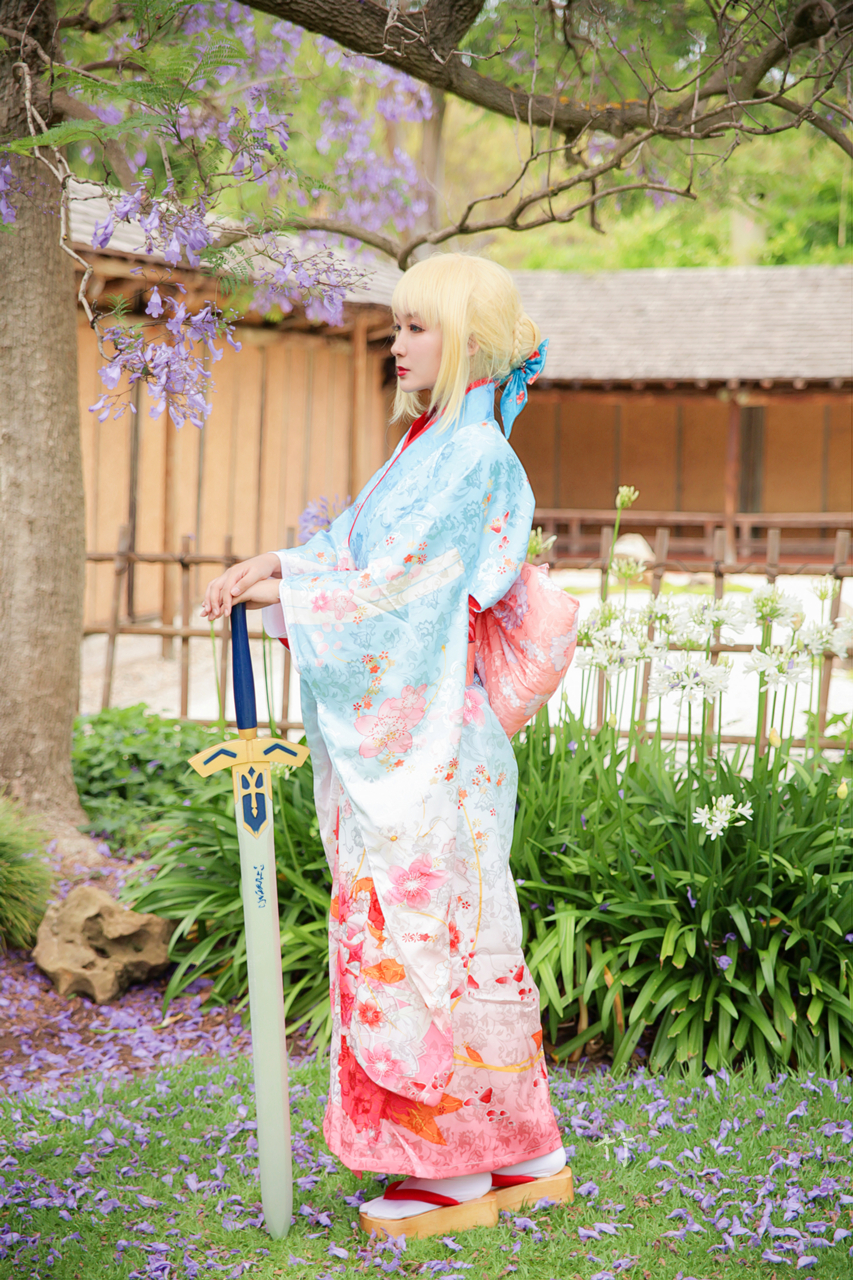"Số phận ở lại đêm" Saber Sunny. ~ Vua Kimono của tôi bức tranh năm mới