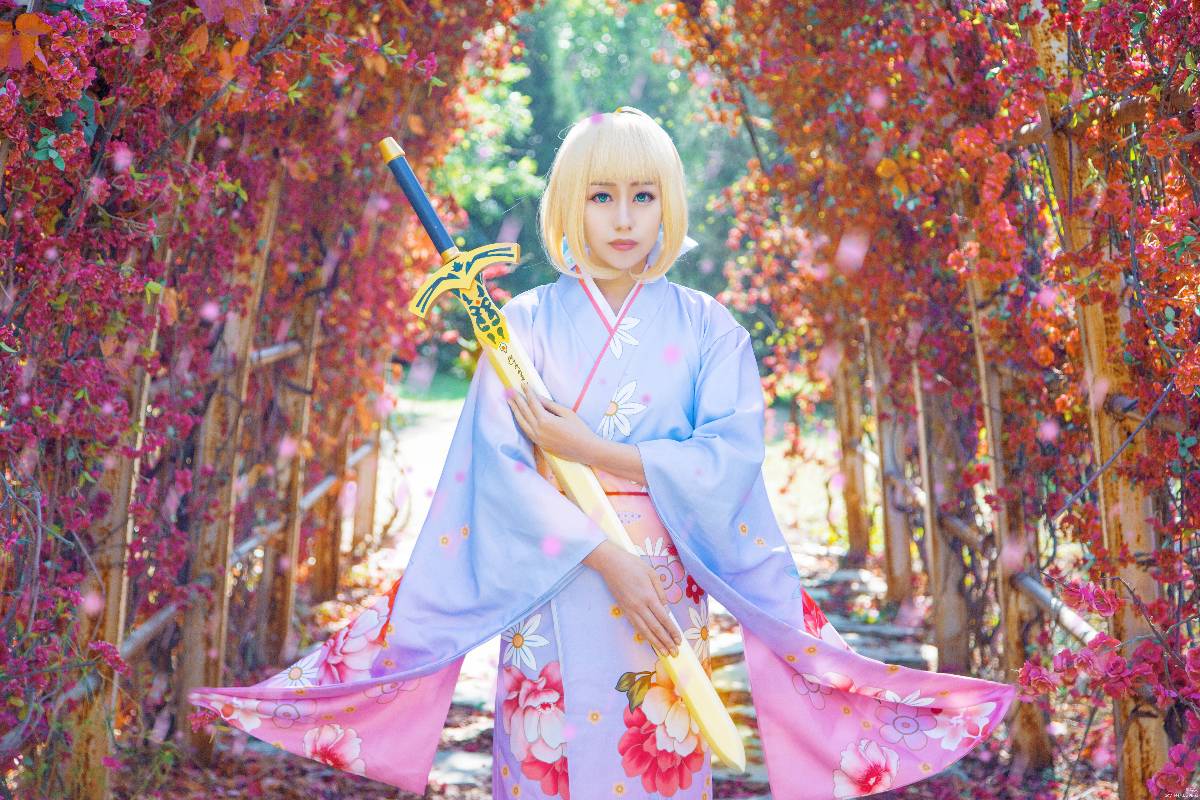 "Số phận ở lại đêm" Saber Sunny. ~ Vua Kimono của tôi bức tranh năm mới