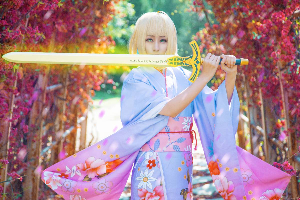 "Số phận ở lại đêm" Saber Sunny. ~ Vua Kimono của tôi bức tranh năm mới