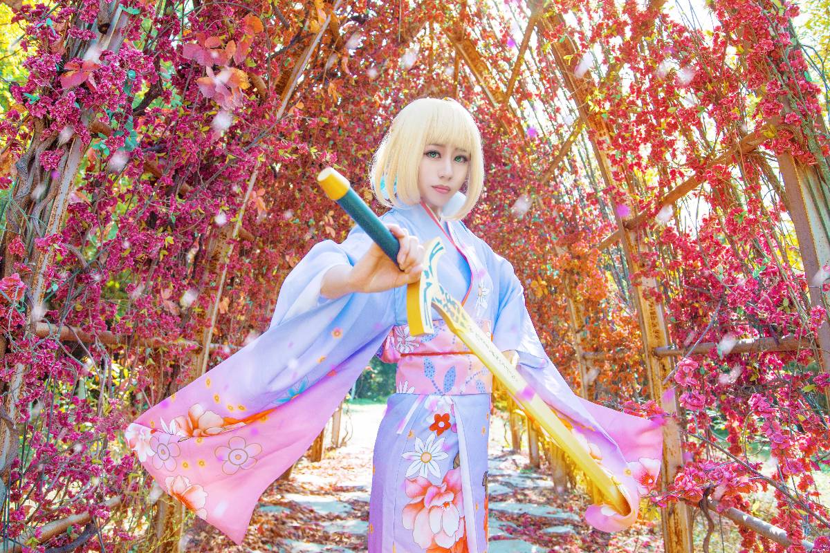 "Số phận ở lại đêm" Saber Sunny. ~ Vua Kimono của tôi bức tranh năm mới