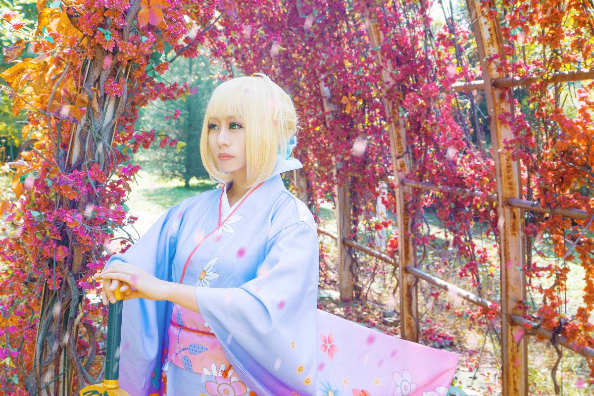 "Số phận ở lại đêm" Saber Sunny. ~ Vua Kimono của tôi bức tranh năm mới