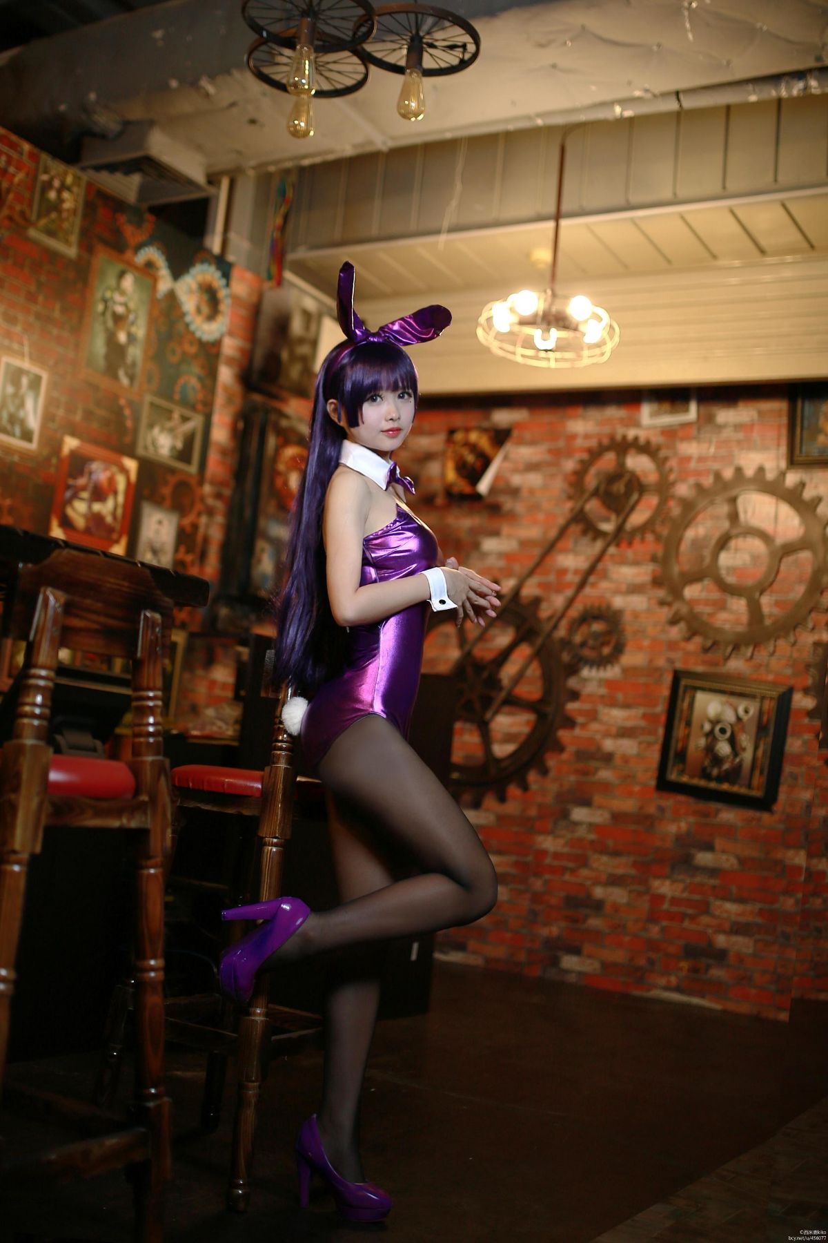 "Chị tôi rất dễ thương" năm cập nhật của cô gái thỏ màu tím được tráng men c o s p l a y