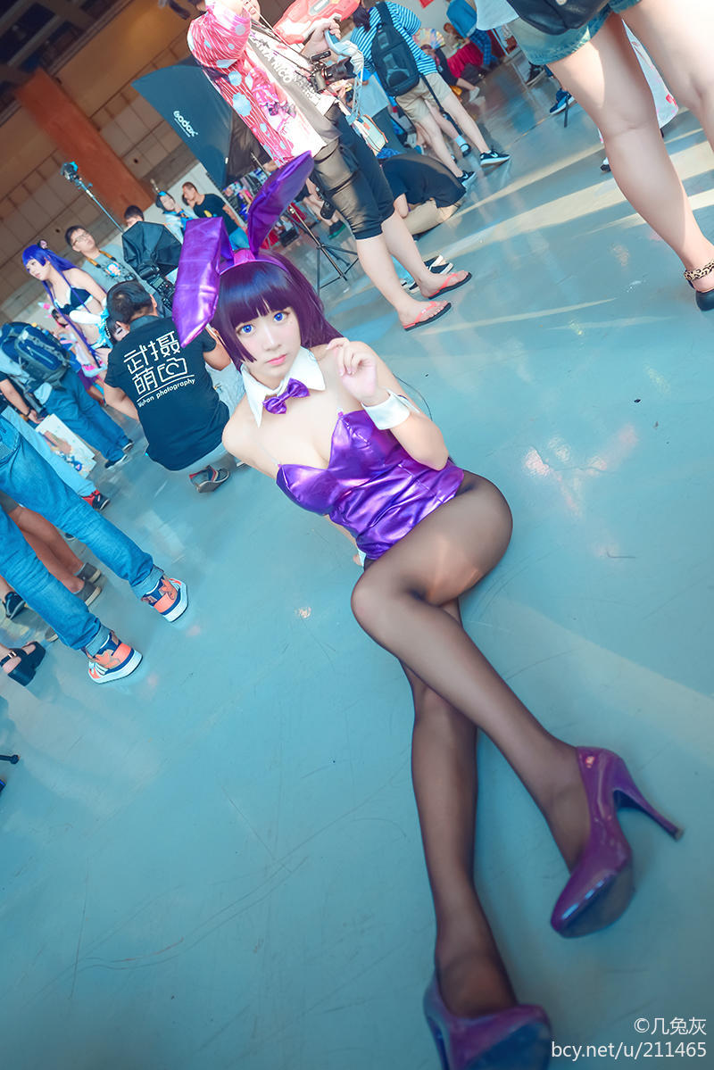 "Chị tôi rất dễ thương" năm cập nhật của cô gái thỏ màu tím được tráng men c o s p l a y