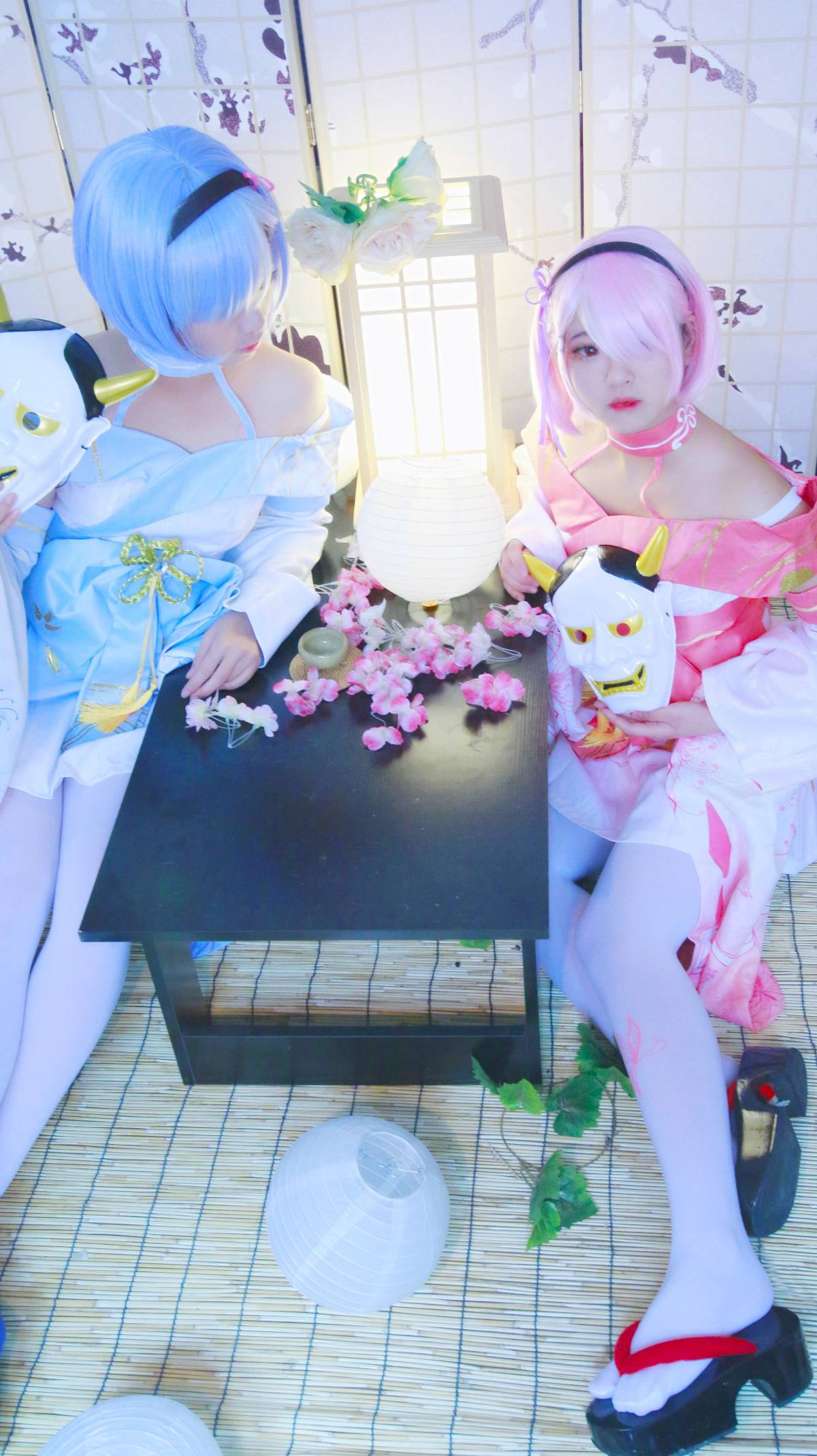 "Cuộc sống ở một thế giới khác từ đầu" Lễ hội Ramrem Kimono c o s p l a y