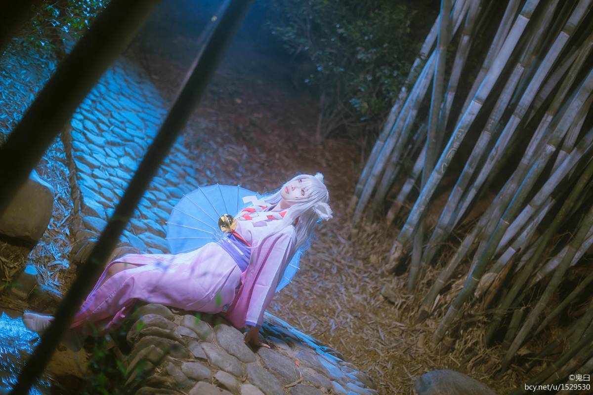 Kimono c o s p l biến đổi cổ tích bạc "