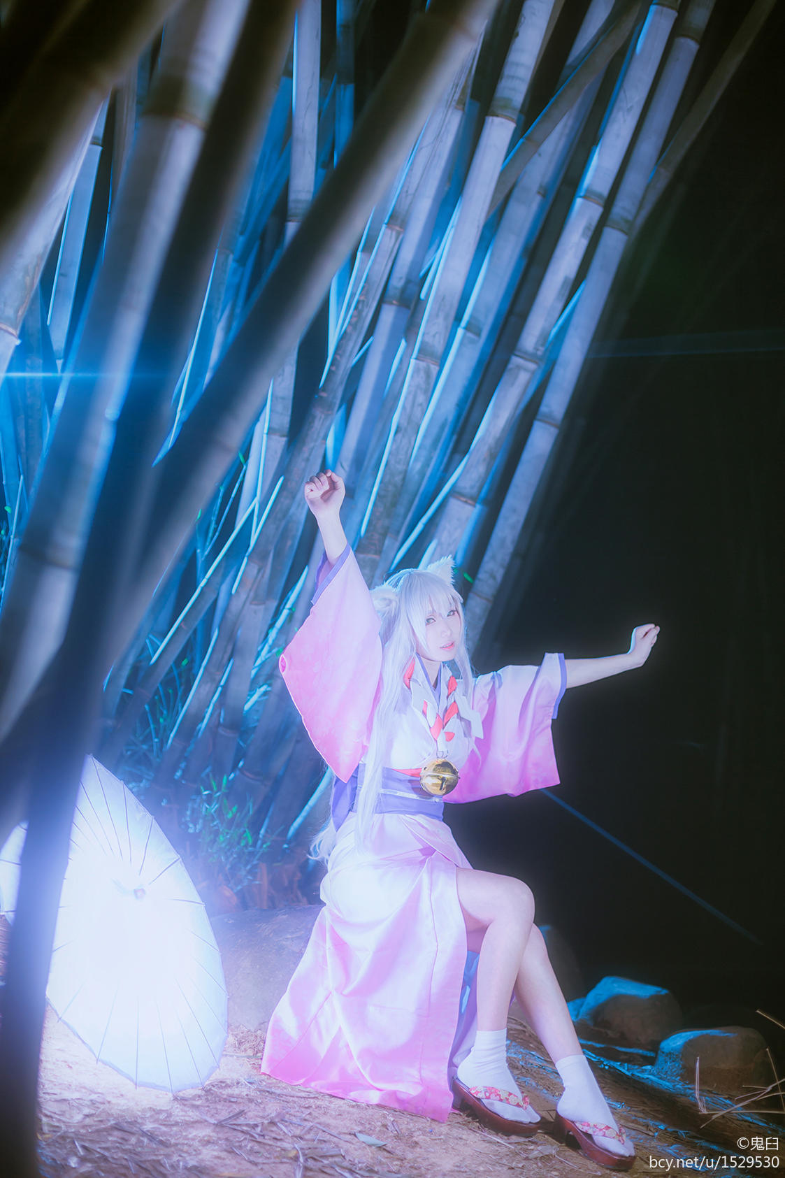 Kimono c o s p l biến đổi cổ tích bạc "