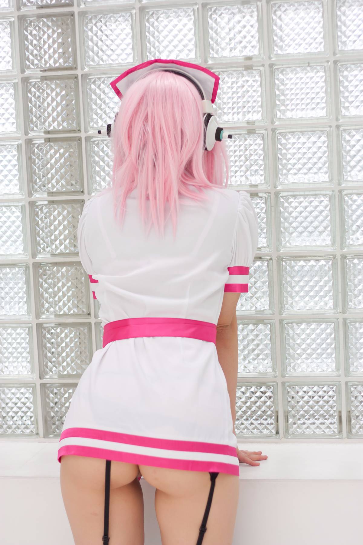 [Câu lạc bộ ảnh nữ] Sinh viên tốt nghiệp trường trung học Cosplayer 18 tuổi được phát hành