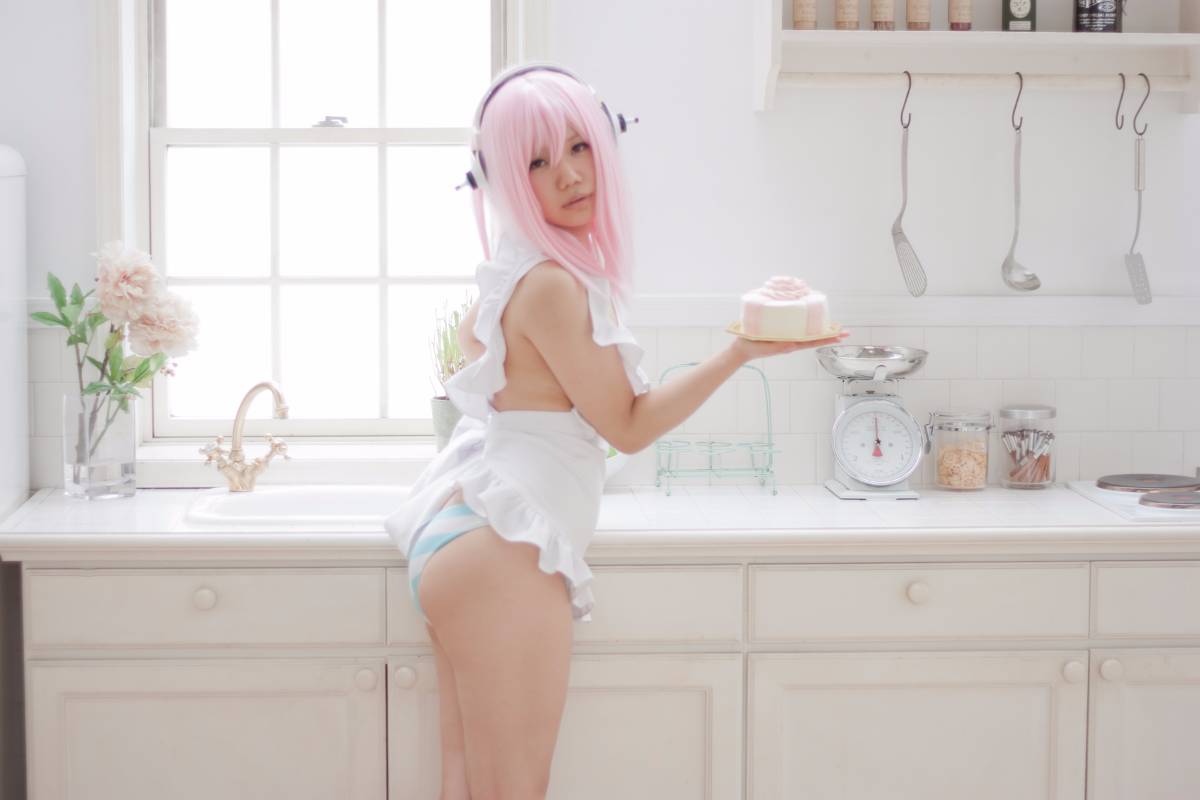 [Câu lạc bộ ảnh nữ] Sinh viên tốt nghiệp trường trung học Cosplayer 18 tuổi được phát hành