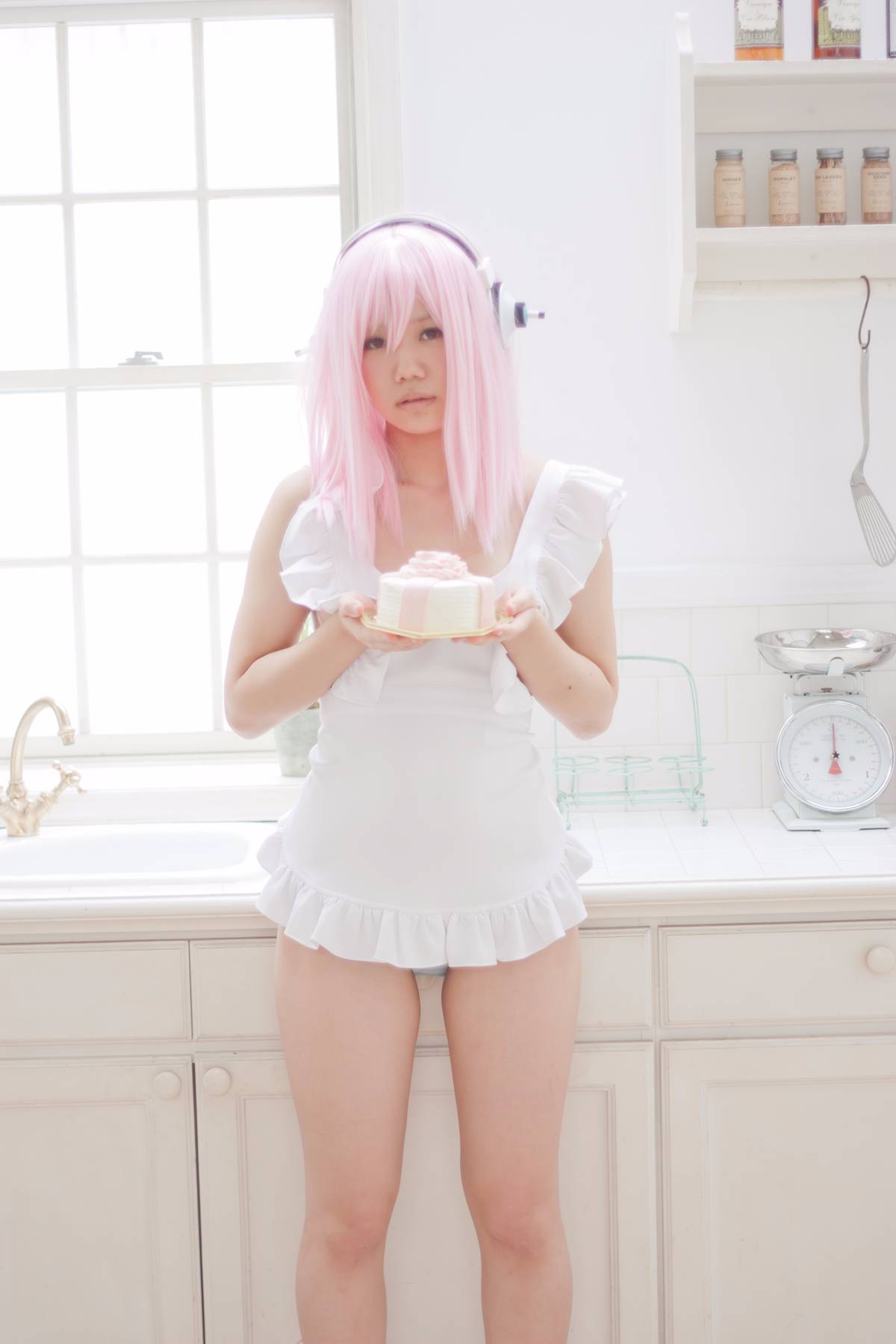 [Câu lạc bộ ảnh nữ] Sinh viên tốt nghiệp trường trung học Cosplayer 18 tuổi được phát hành