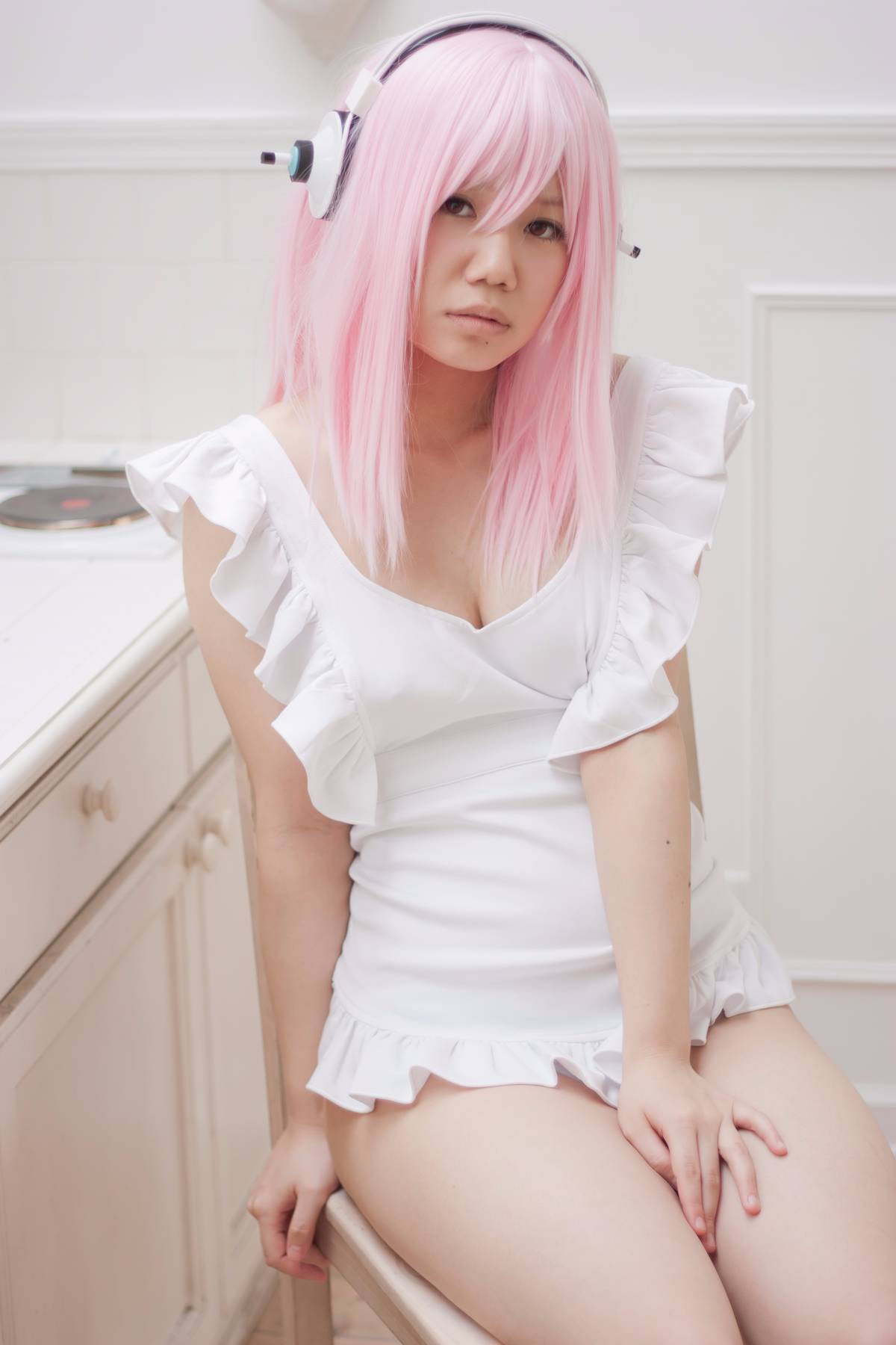 [Câu lạc bộ ảnh nữ] Sinh viên tốt nghiệp trường trung học Cosplayer 18 tuổi được phát hành