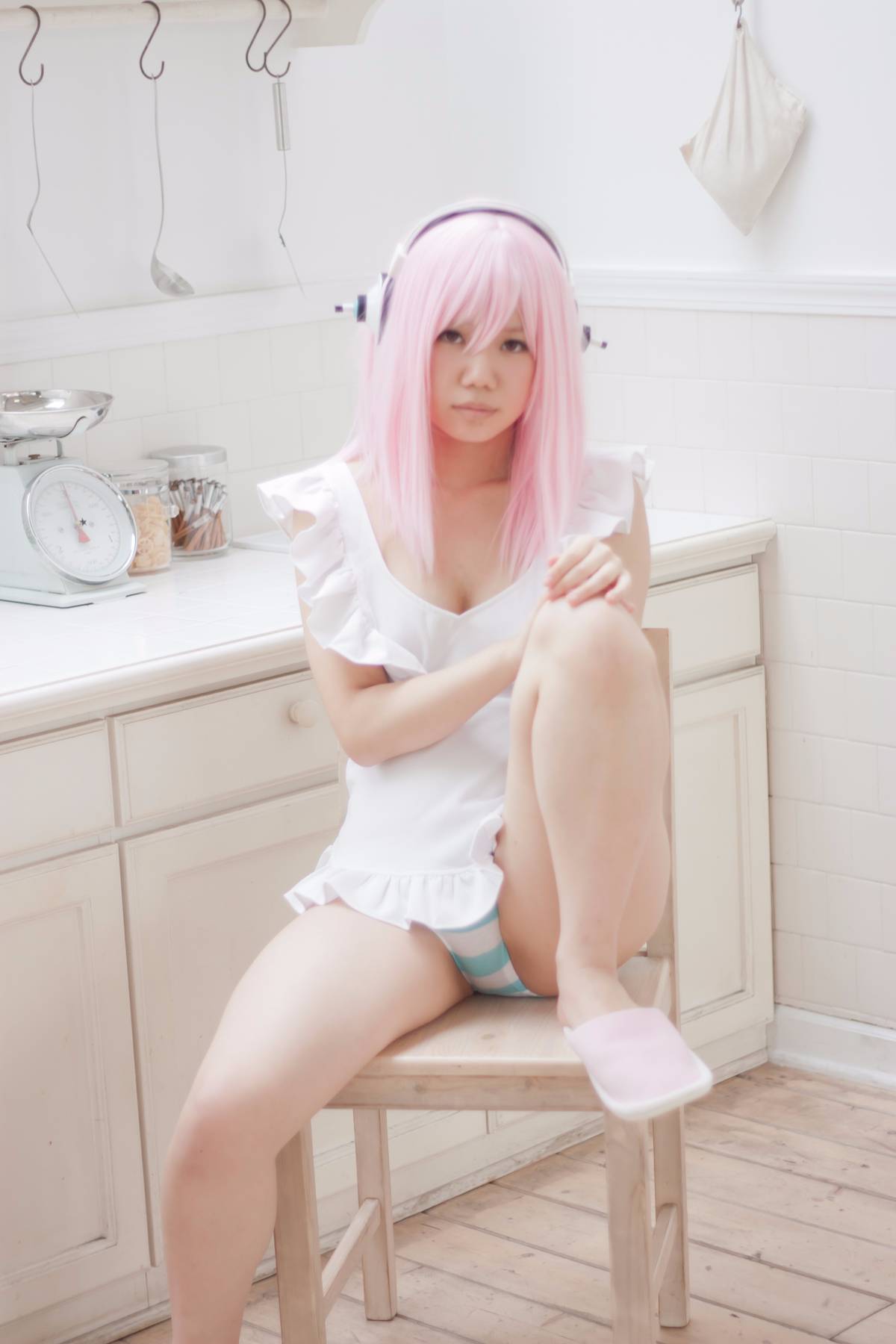 [Câu lạc bộ ảnh nữ] Sinh viên tốt nghiệp trường trung học Cosplayer 18 tuổi được phát hành