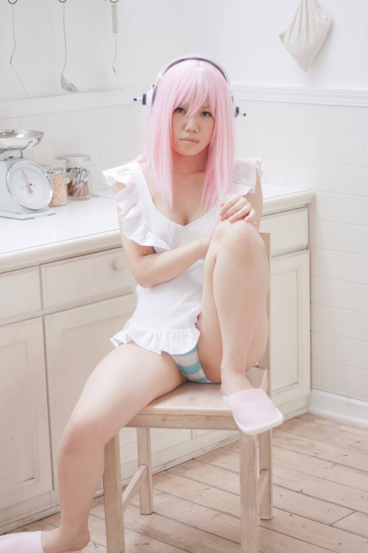 [Câu lạc bộ ảnh nữ] Sinh viên tốt nghiệp trường trung học Cosplayer 18 tuổi được phát hành