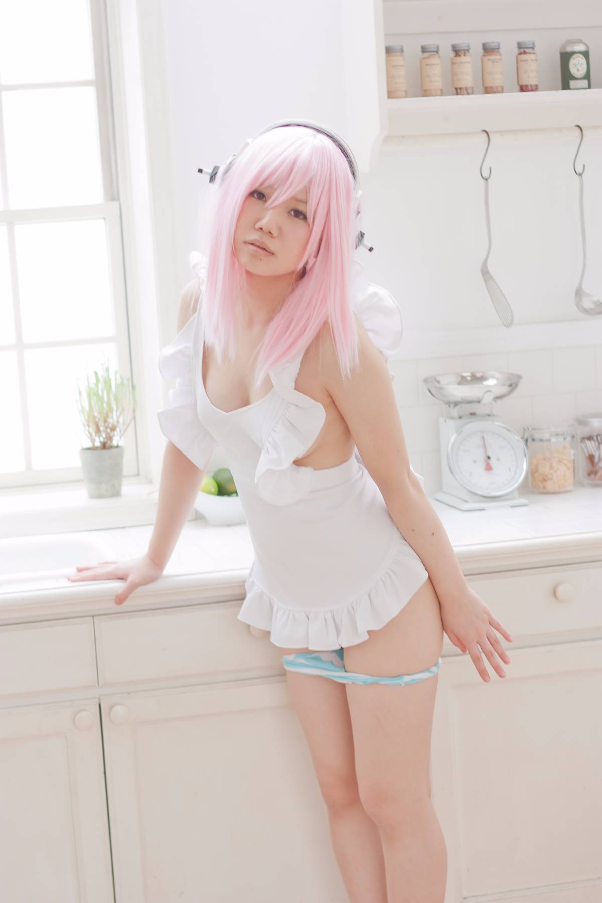 [Câu lạc bộ ảnh nữ] Sinh viên tốt nghiệp trường trung học Cosplayer 18 tuổi được phát hành