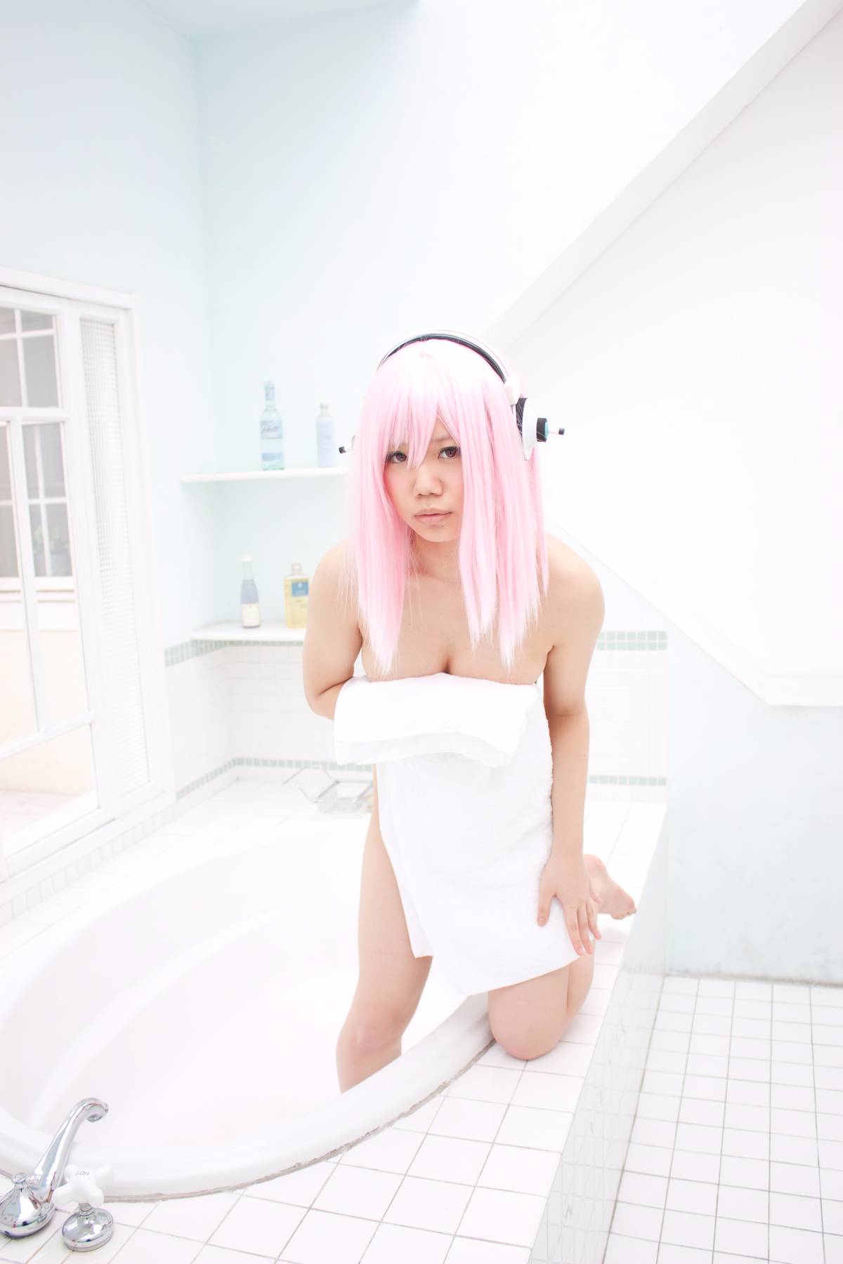 [Câu lạc bộ ảnh nữ] Sinh viên tốt nghiệp trường trung học Cosplayer 18 tuổi được phát hành