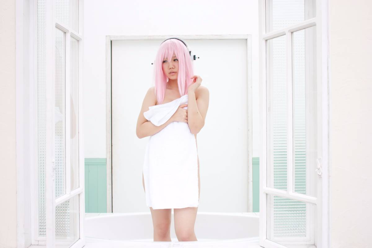 [Câu lạc bộ ảnh nữ] Sinh viên tốt nghiệp trường trung học Cosplayer 18 tuổi được phát hành