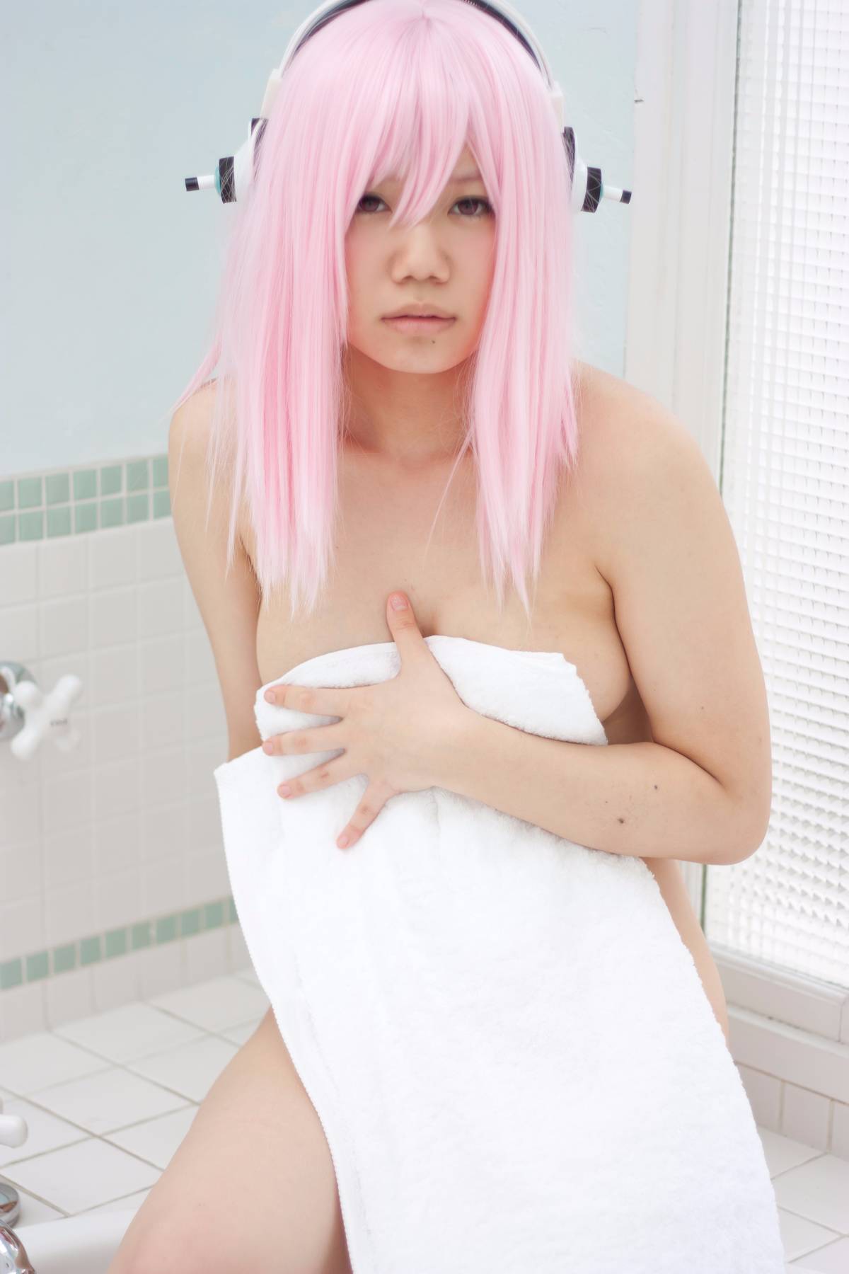 [Câu lạc bộ ảnh nữ] Sinh viên tốt nghiệp trường trung học Cosplayer 18 tuổi được phát hành