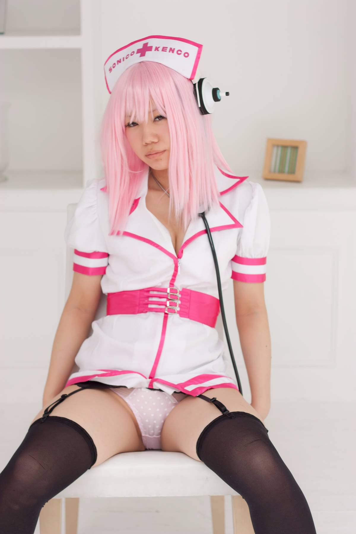 [Câu lạc bộ ảnh nữ] Sinh viên tốt nghiệp trường trung học Cosplayer 18 tuổi được phát hành