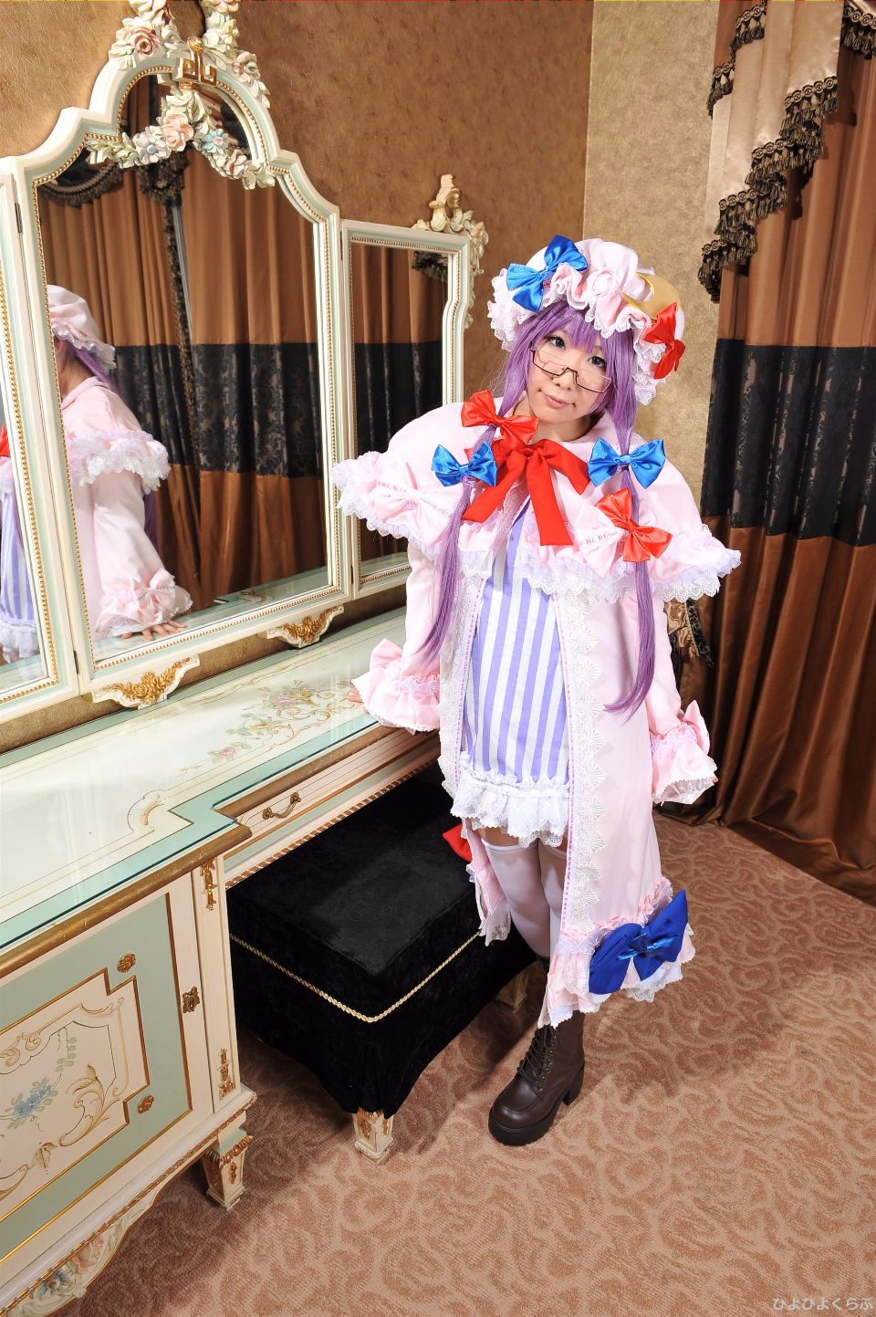 Charm nhỏ Fleur 09 hoắc hương