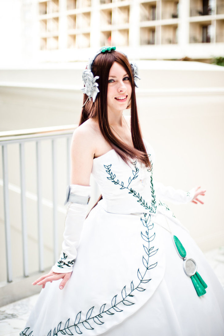 "Final Fantasy 9" Princess White Dress C o s p l a y