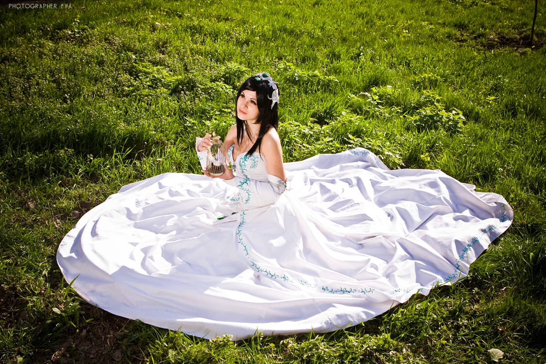 "Final Fantasy 9" Princess White Dress C o s p l a y