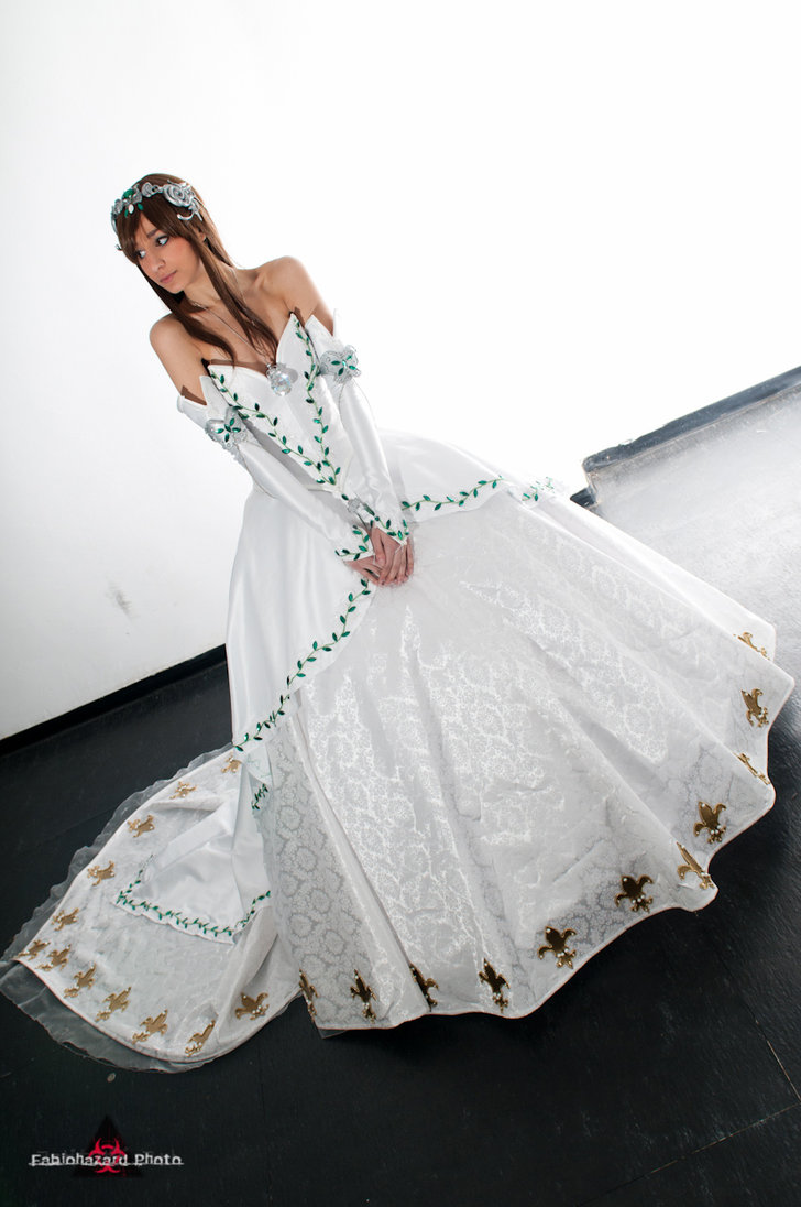 "Final Fantasy 9" Princess White Dress C o s p l a y