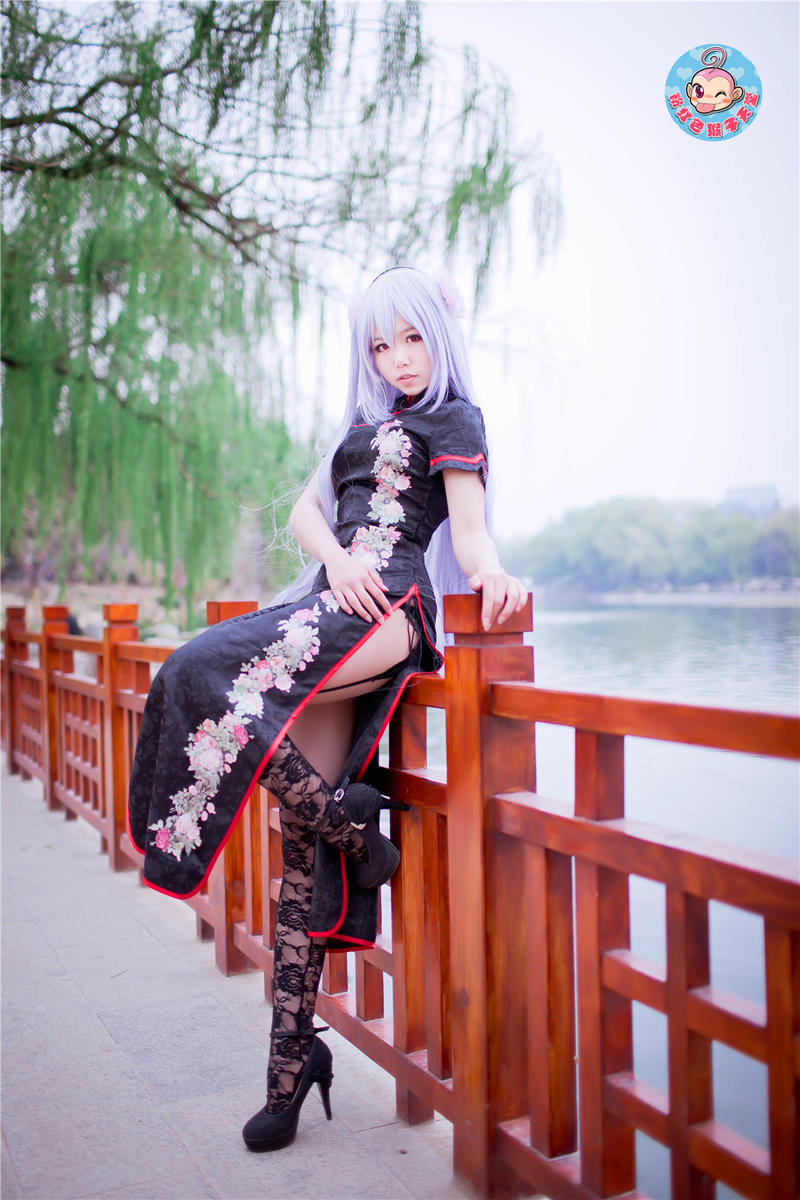 "Vocaloid" Haku Cheongsam phiên bản c o s p l a y