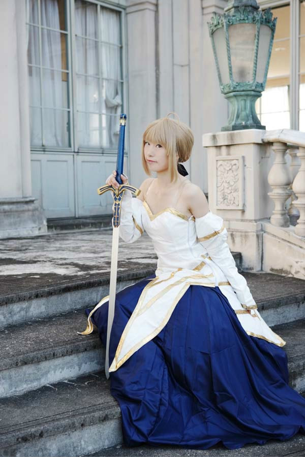 "Kỷ niệm lần thứ mười của Tháng mô hình" Saber mặc quần áo chéo Yueji Cosplay