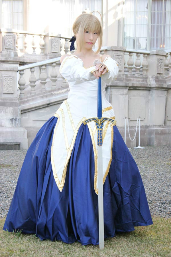 "Kỷ niệm lần thứ mười của Tháng mô hình" Saber mặc quần áo chéo Yueji Cosplay