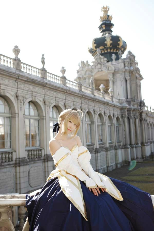 "Kỷ niệm lần thứ mười của Tháng mô hình" Saber mặc quần áo chéo Yueji Cosplay