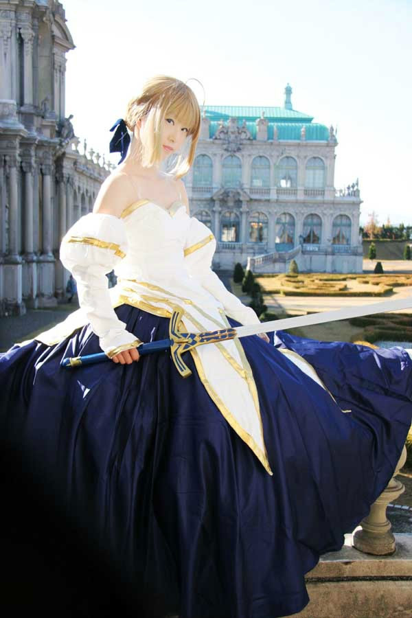 "Kỷ niệm lần thứ mười của Tháng mô hình" Saber mặc quần áo chéo Yueji Cosplay