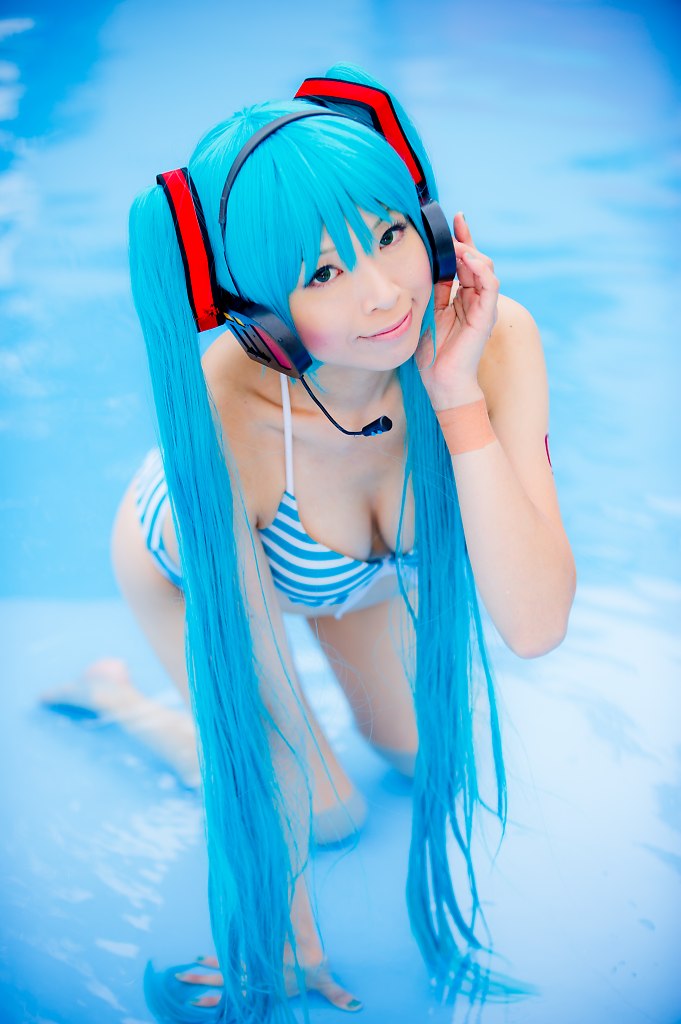 Hatsune Miku (Bikini Ver.)
