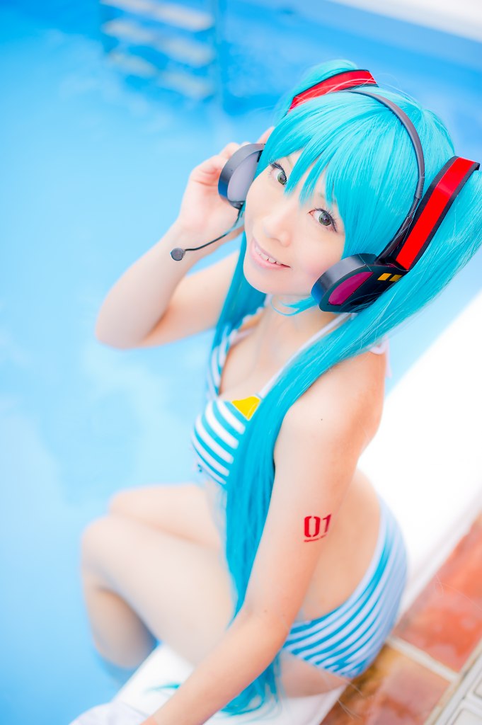 Hatsune Miku (Bikini Ver.)