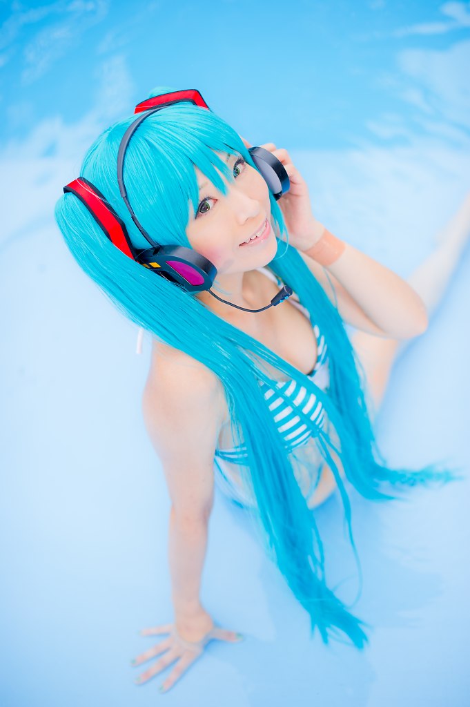 Hatsune Miku (Bikini Ver.)