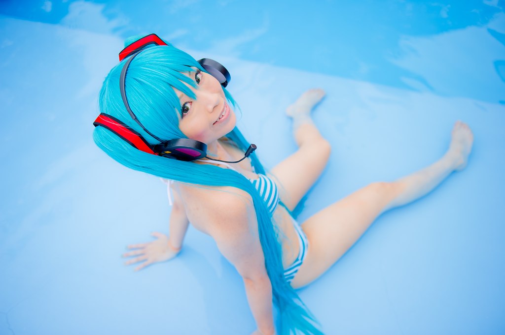 Hatsune Miku (Bikini Ver.)