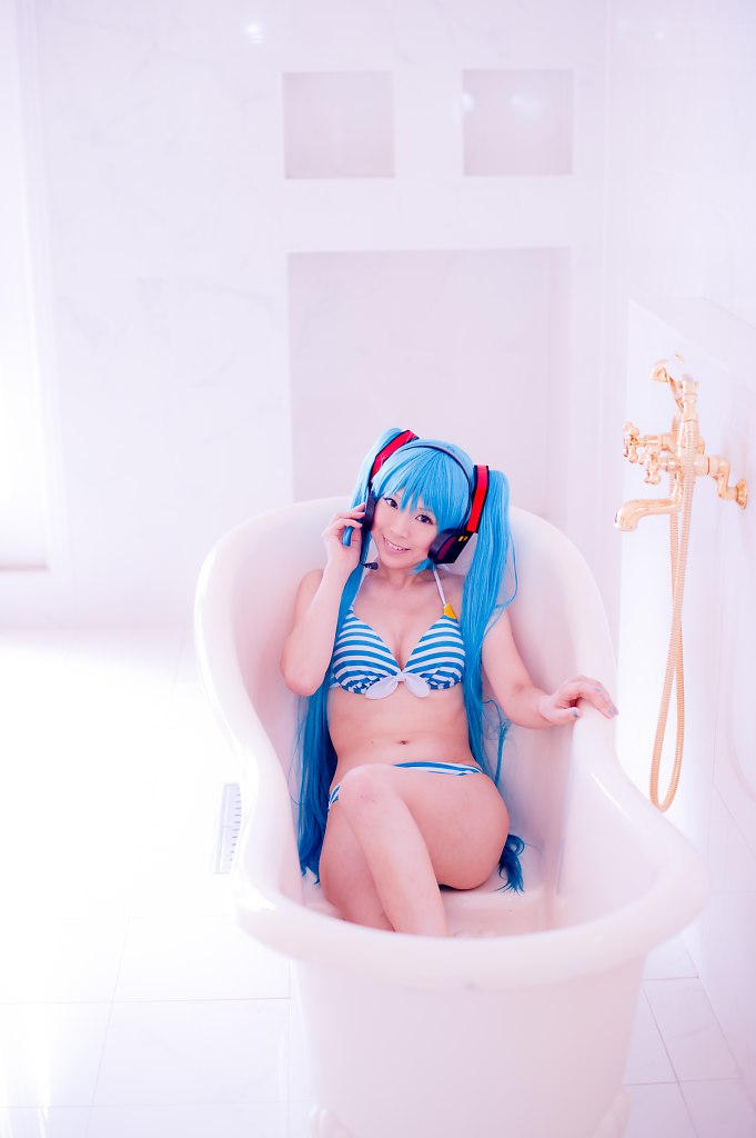 Hatsune Miku (Bikini Ver.)