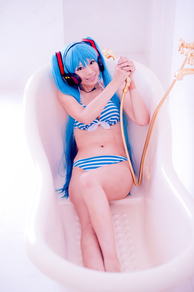 Hatsune Miku (Bikini Ver.)