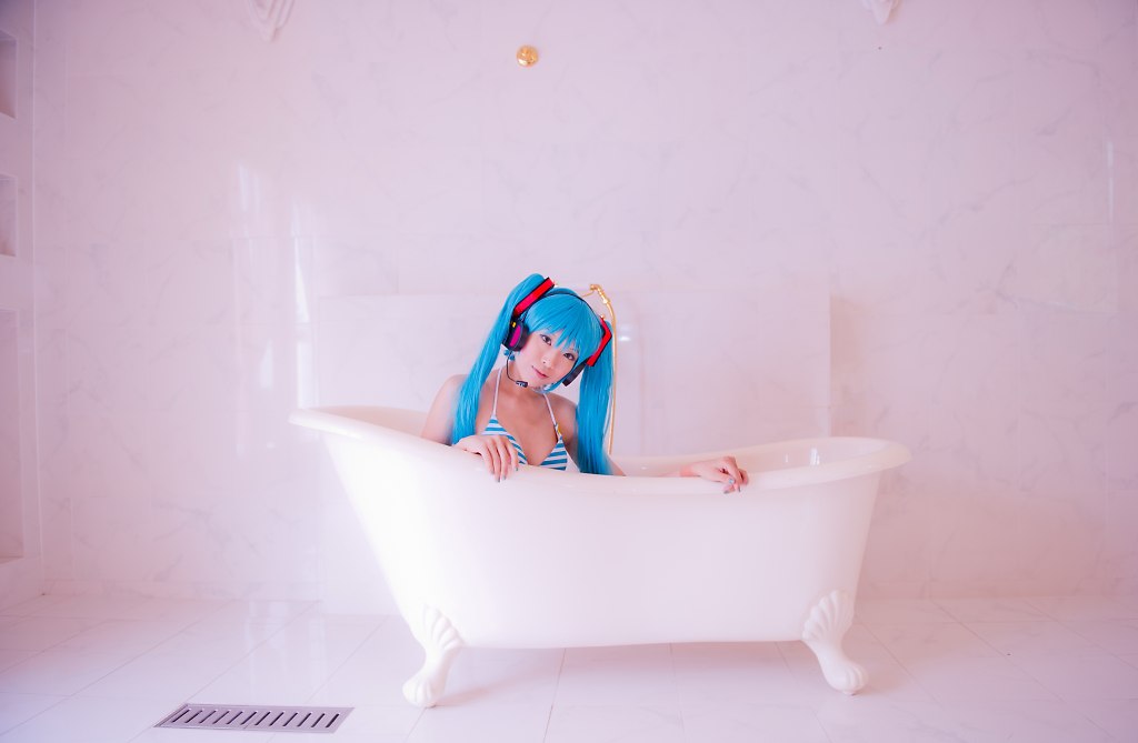 Hatsune Miku (Bikini Ver.)