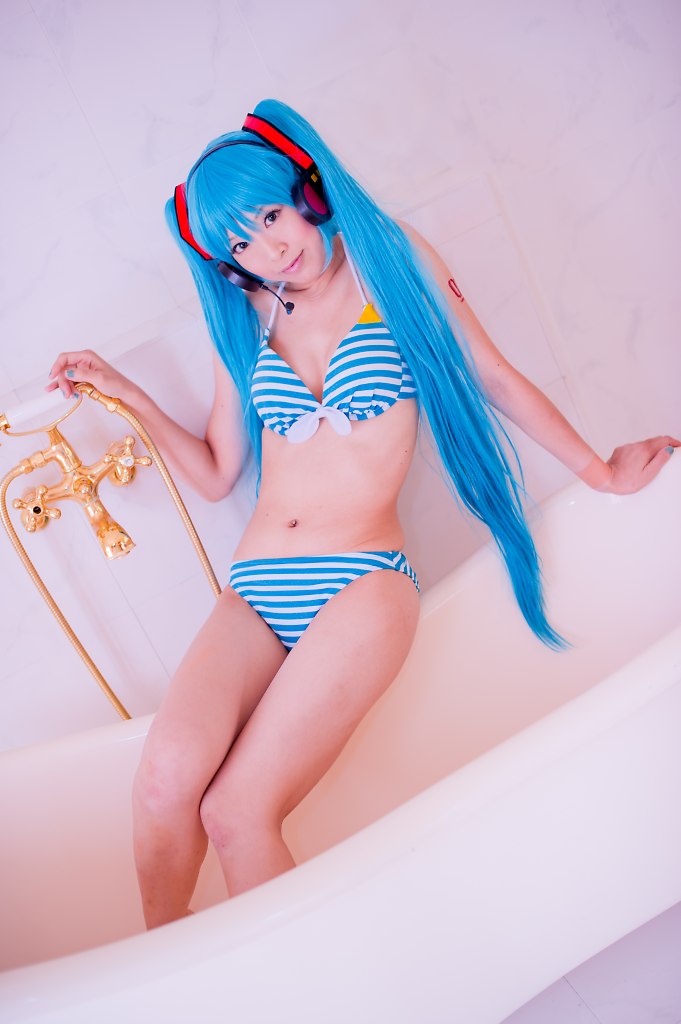 Hatsune Miku (Bikini Ver.)